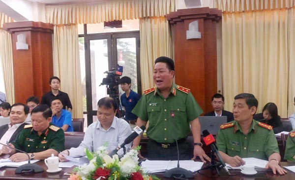 Quân đội và Công an vào cuộc giải cứu heo Quân đội và Công an vào cuộc giải cứu heo