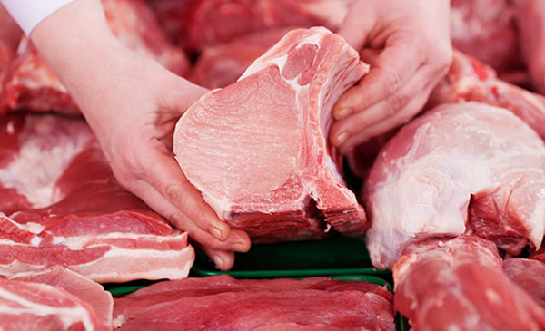 Thịt nhập khẩu đang đè nặng thêm chăn nuôi trong nước Thịt nhập khẩu đang đè nặng thêm chăn nuôi trong nước