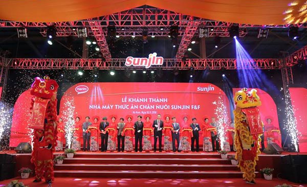 Công ty TACN Sunjin khánh thành nhà máy sản TACN gia súc, gia cầm Sunjin F&F. Công ty TACN Sunjin khánh thành nhà máy sản TACN gia súc, gia cầm Sunjin F&F.