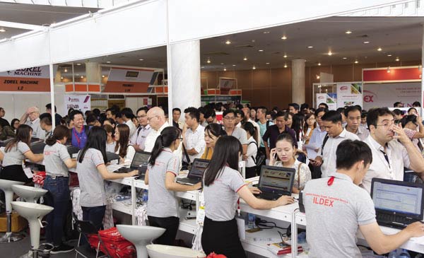 ILDEX Vietnam 2018 đã thu hút 8.711 khách tham quan với hơn 270 doanh nghiệp từ 28 quốc gia ILDEX Vietnam 2018 đã thu hút 8.711 khách tham quan với hơn 270 doanh nghiệp từ 28 quốc gia