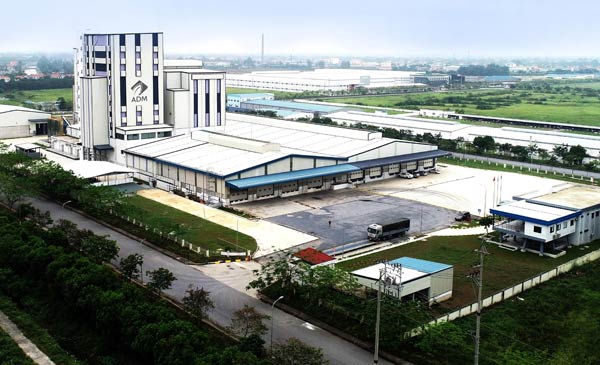 Toàn cảnh nhà máy thức ăn chăn nuôi ADM Hòa Mạc Toàn cảnh nhà máy thức ăn chăn nuôi ADM Hòa Mạc