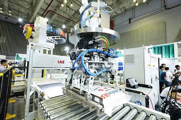 Công nghệ mới và những giải pháp mới cho ngành chăn nuôi được các doanh nghiệp đầu ngành trưng bày tại triển lãm Vietstock Công nghệ mới và những giải pháp mới cho ngành chăn nuôi được các doanh nghiệp đầu ngành trưng bày tại triển lãm Vietstock
